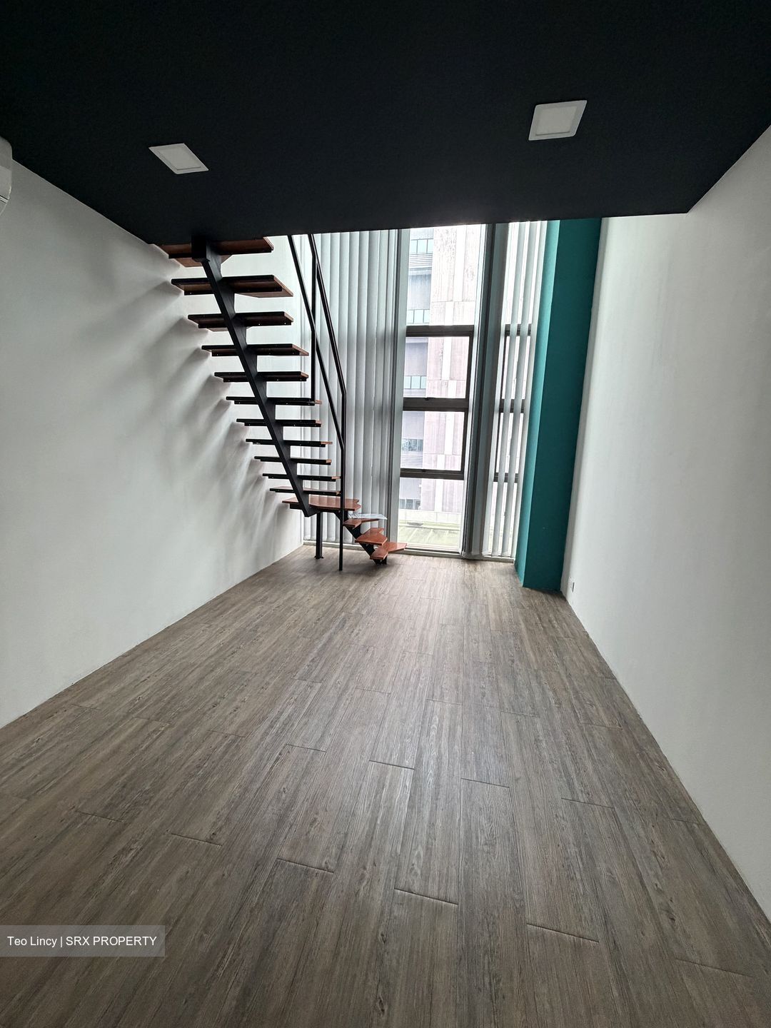 Centro Bianco (D19), Office #593413291